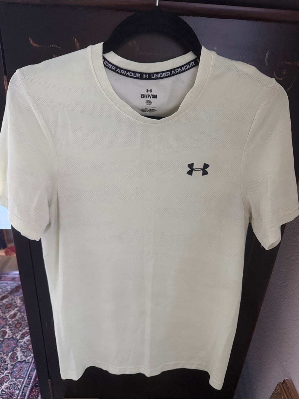 Under Armour Mint Green T-Shirt S/M